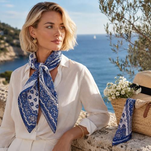 Foulard Provençal Indianaire Blanc et Bleu