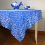 Nappe Carrée Provençale bleue calissons blancs