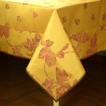 Nappe Carrée motif "Raisin" coloris Moutarde